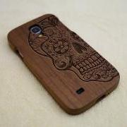 Skull phone case, Wood Samsung Galaxy S4 case, skull Galaxy S4 case, natural wood case, skull, laser engraving, real wood, Walnut