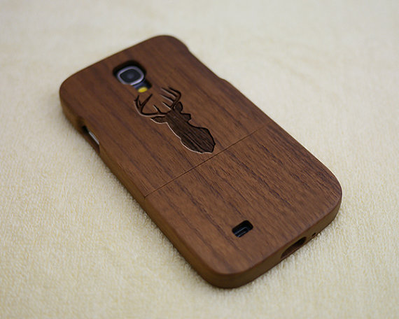 Wood Galaxy S4 Case, Deer Head, Samsung Galaxy S4 Wood Case, Wood Phone Case, Natural Wood Case, Laser Engraving, Real Wood, Walnut