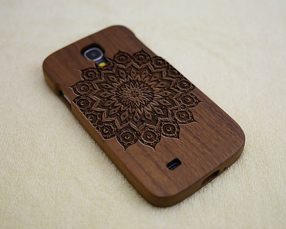 Mandala Phone Case, Wood Galaxy S4 Case, Mandala Samsung Galaxy S4 Case, Natural Wood , Mandala, Laser Engraving, Real Wood, Walnut