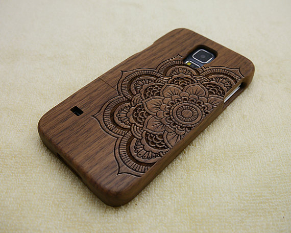 Mandala Engraved iPhone 6S Plus 6S 6 6 Plus 5 5S 5C 4 4S wood case , Samsung S6 S5 S4 S3 Note 5 4 3 Wood Cover ,Gifts for Boyfriend ,Gifts,Personalized,Wooden Case