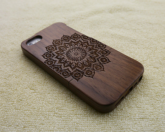 Wood Iphone 5 Case, Wood Iphone 5s Case, Wooden Iphone 5 Case, Mandala Iphone 5s Case, Floral Iphone 5 Case, Wooden Iphone Case