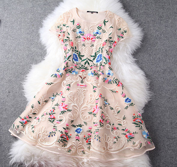 Nice Exquisite Embroidery Palace Disk Flower Party Dress &dress
